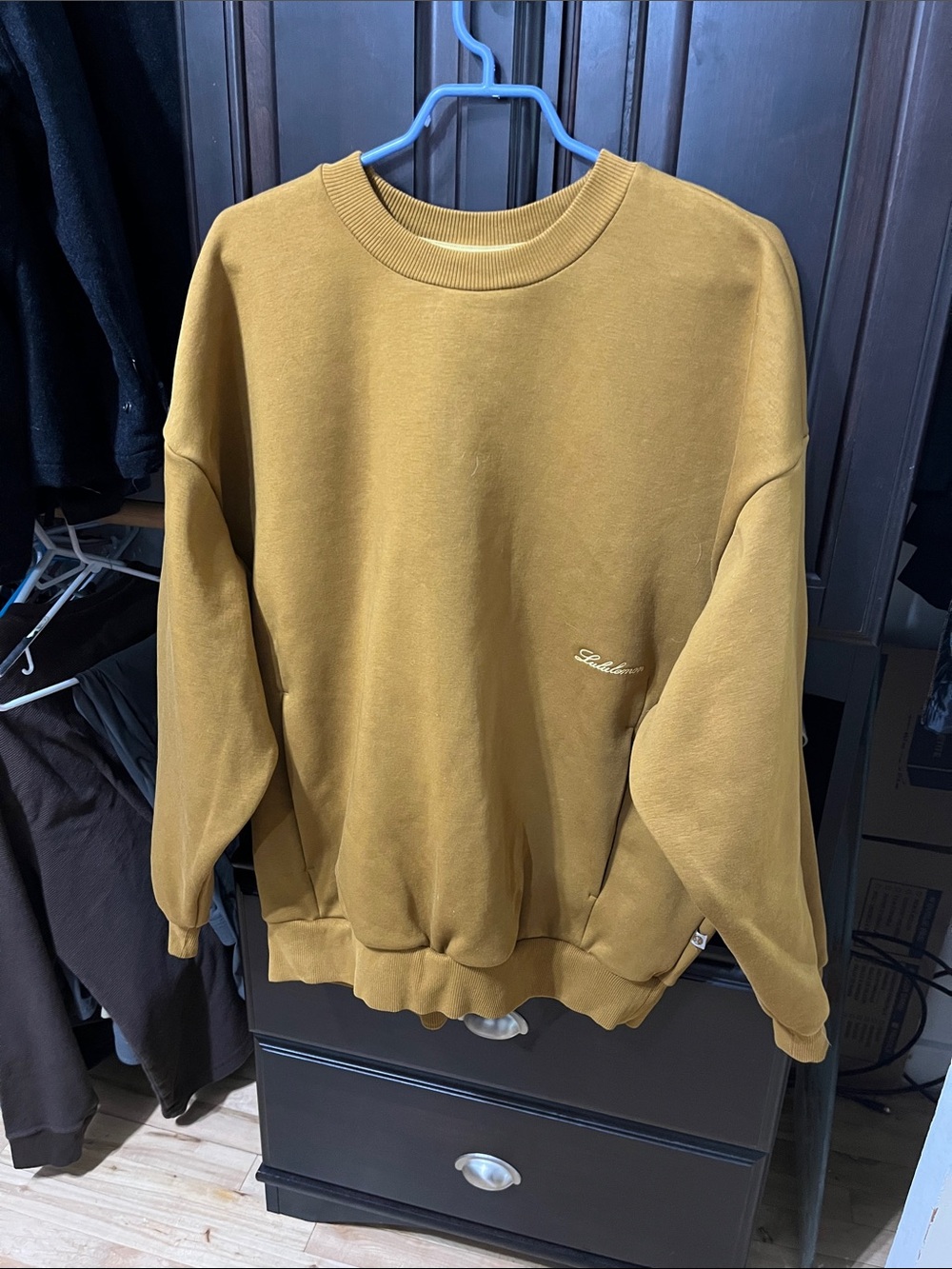 lululemon athletica Men's Crewneck Sweatshirt in Mustard